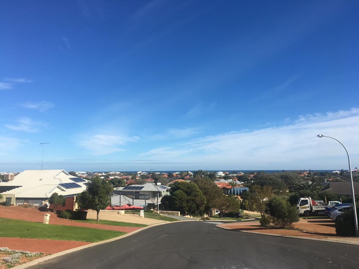 Relaxed Ocean View Villa Mandurah Exterior photo