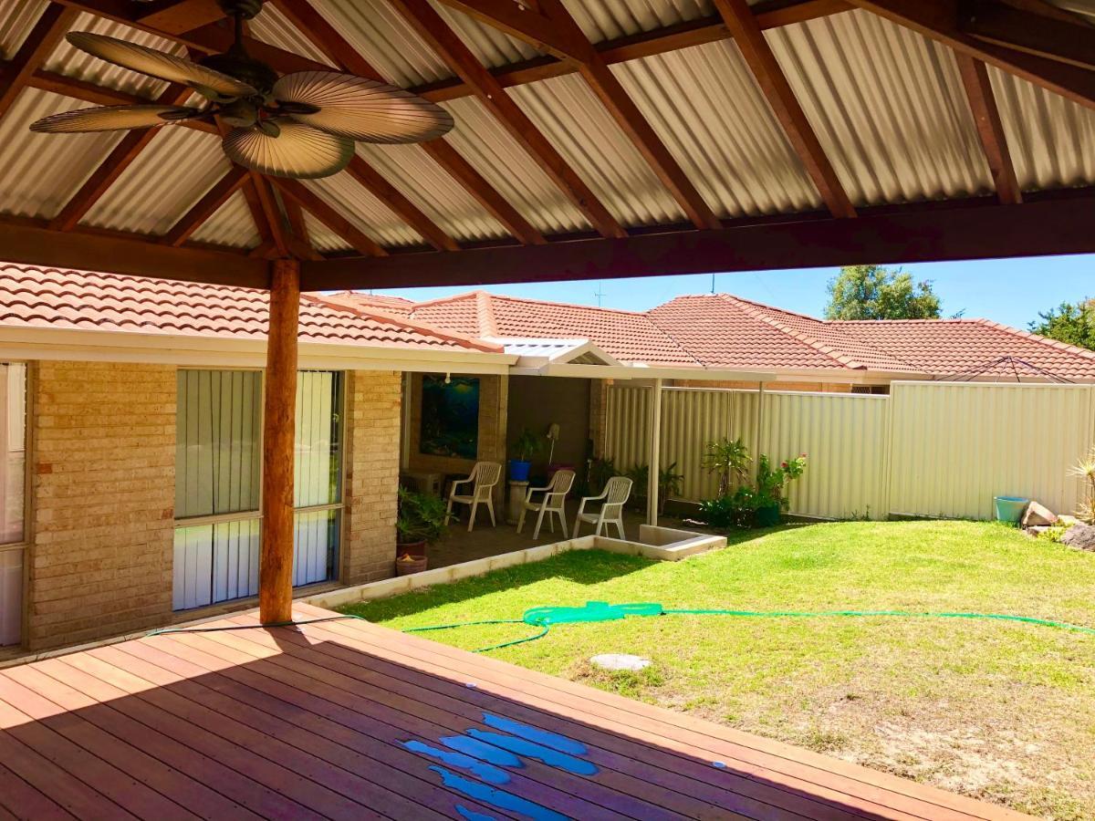 Relaxed Ocean View Villa Mandurah Exterior photo