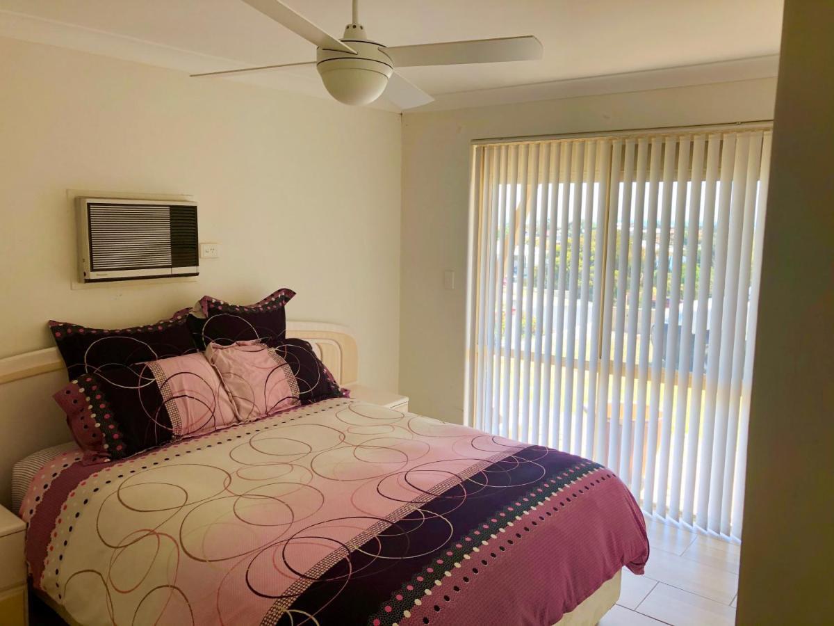 Relaxed Ocean View Villa Mandurah Exterior photo